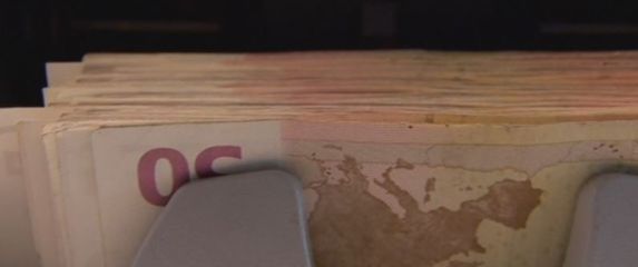 Isplata novca (Foto: Dnevnik.hr)