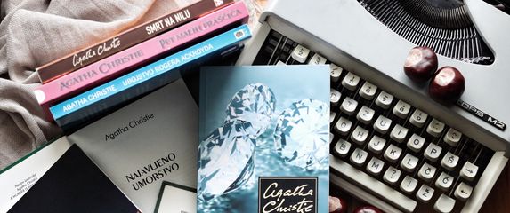 Romani Agathe Christie