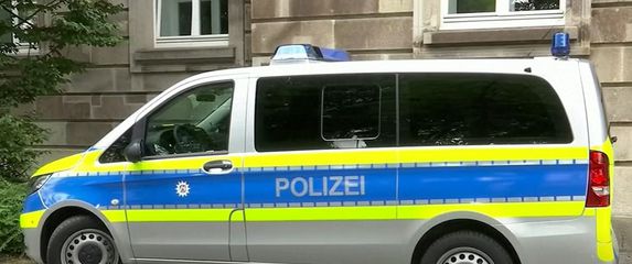 U Njemačkoj suspendirano 29 policajaca zbog dijeljenja neonacističke propagande - 2