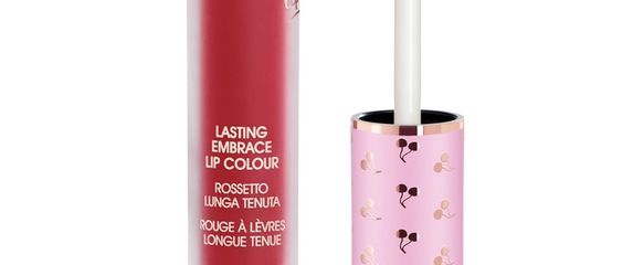 Naj Oleari Lasting Embrace Lip Colour, nijansa Ruby red, 150,90 kn