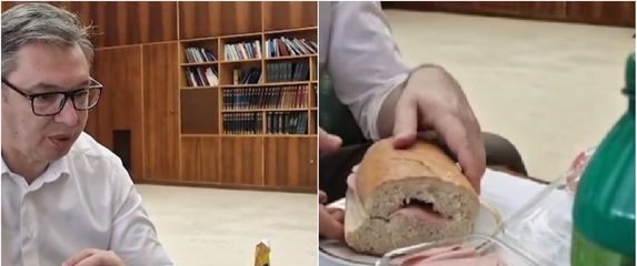 Aleksandar Vučić jede parizer