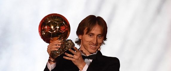 Luka Modrić sa Zlatnom loptom