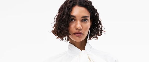 Košulja s velikom mašnom, 34,99 eura