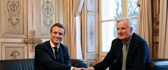 Francuski predsjednik Emmanuel Macron imenovao je za premijera imenovao Michela Barniera - 1