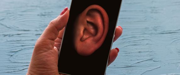 Prisluškivanje, ilustracija