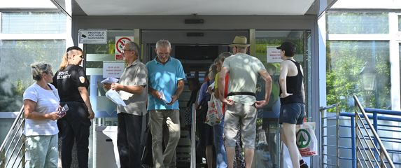 Gužve pred zagrebačkom plinarom - 1