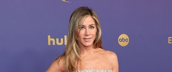 Jennifer Aniston na 76. dodjeli nagrada Emmy u Los Angelesu - 6