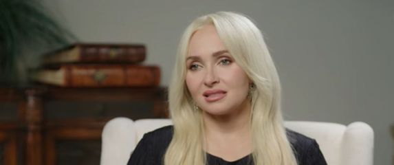 Hayden Panettiere - 1