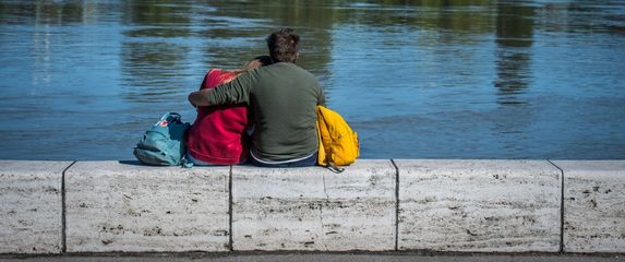 Par na obali Dunava u Budimpešti