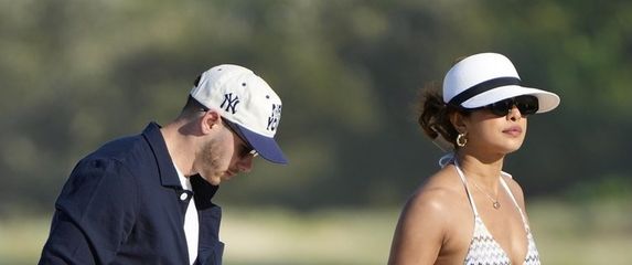 Priyanka Chopra, Nick Jonas