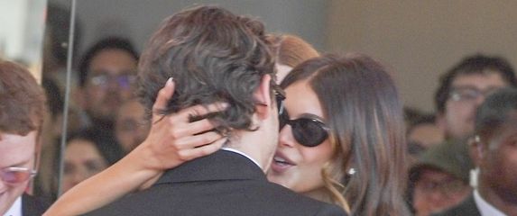 Lewis Pullman, Kaia Gerber