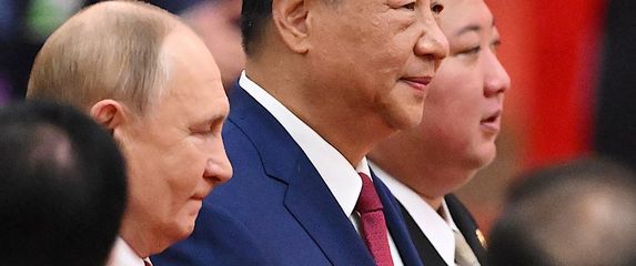 Vladimir Putin, Xi Jinping i Kim Jong Un