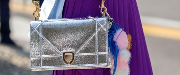 Ljubičasta boja u street style izdanjima s Tjedna mode - 4