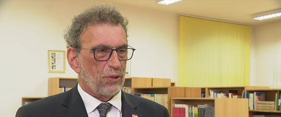 Radovan Fuchs, Ministar znanosti i obrazovanja