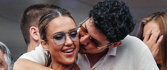 Jessica Alba i Danny Ramirez na US Openu