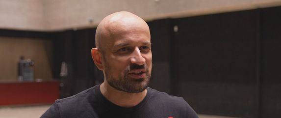 In Magazin: Vojko V - 4