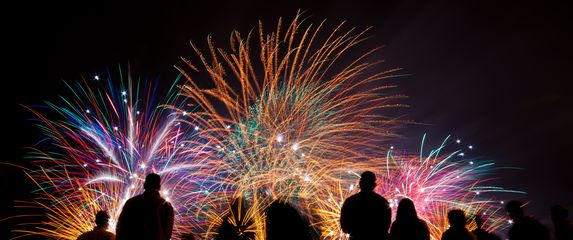 Raznobojni vatromet, ilustracija