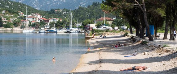 Plaža u Pločama, ilustracija