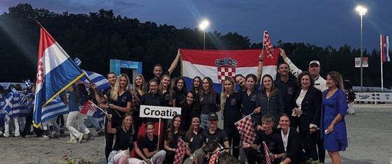 Lea Djelmić i hrvatska reprezentacija