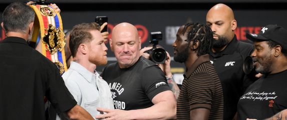 Canelo Alvarez i Terence Crawford