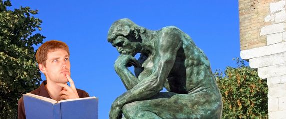 Kip mislioca i muškarac koji razmišlja