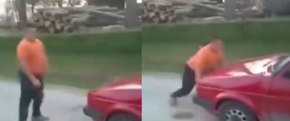 Muškarac u dvoboju s automobilom