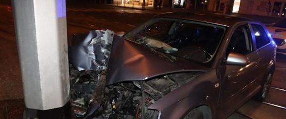 Zaletio se u stup na Trešnjevci