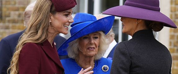 Kate Middleton, kraljica Camilla i Melania Trump