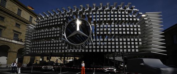 Mercedes, ilustracija