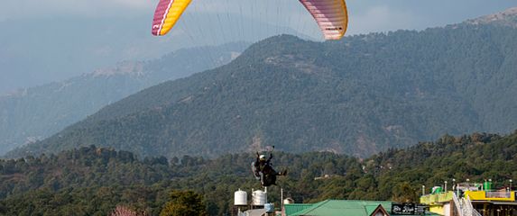 Paraglajder, ilustracija