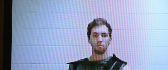 Tyler Robinson na čitanju optužnice