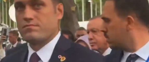 Turski predsjednik Erdogan blokiran na ulici