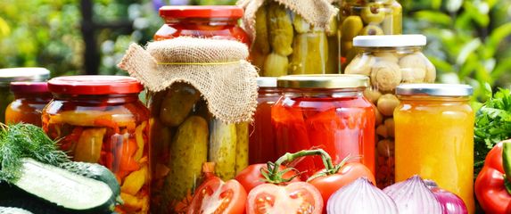 Pravilno sterilizirane staklenke ključ su kvalitetne zimnice