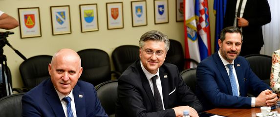 Andrej Plenković, Tonći Glavina