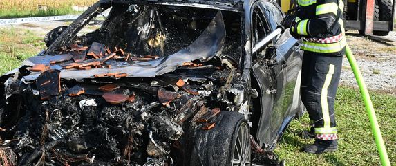 Požar u garaži kod Požege