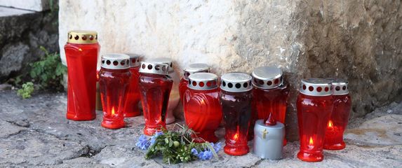 Šibenik zavijen u crno nakon tragedije na svadbi - 2