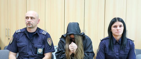 Započelo suđenje ženi optuženoj da je svoje dijete bacila u Savu