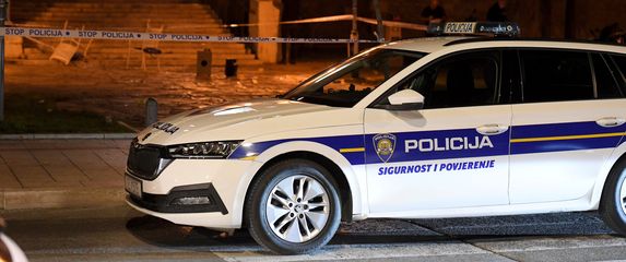 Policija u Šibeniku, ilustracija