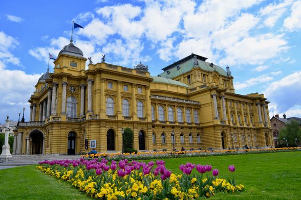 Zgrada zagrebačkog Hrvatskog narodnog kazališta