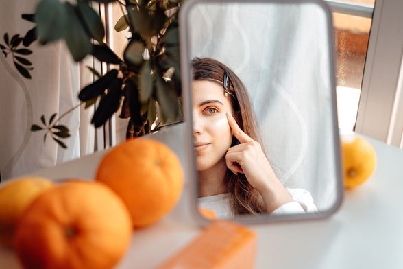 Avonov Anew losion s vitaminom C