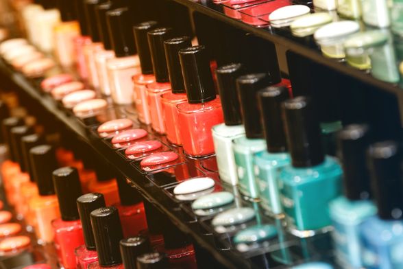 Koje boje lakova vi najviše volite u proljetnim mjesecima?