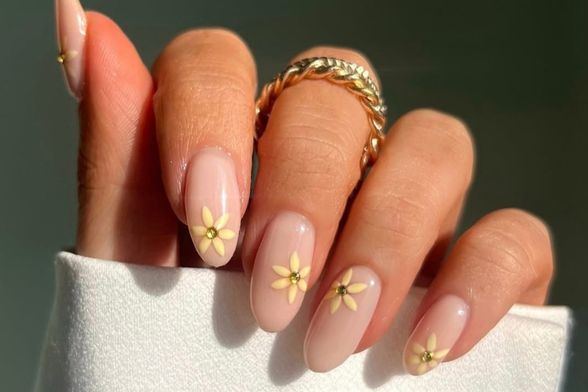 Cvjetna milk bath manikura