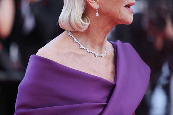 Helen Mirren proglašena je najljepšom osobom godine sa 76 godina