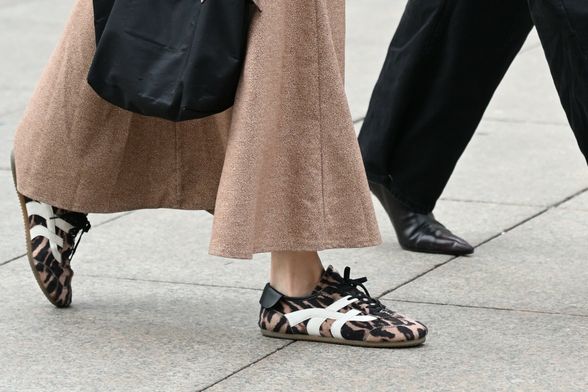 Tenisice sa životinjskim uzorkom na zagrebačkoj špici