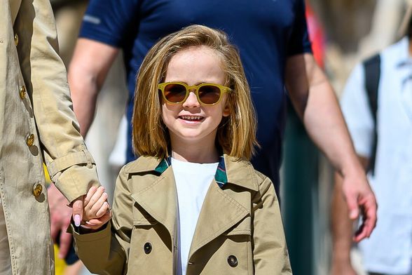 Maja Šuput sa sinom Bloomom u šetnji Stradunom - 6