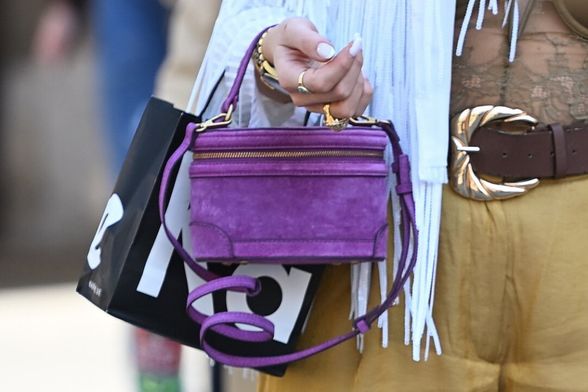 Torba u proljetnom street style izdanju sa zagrebačke špice