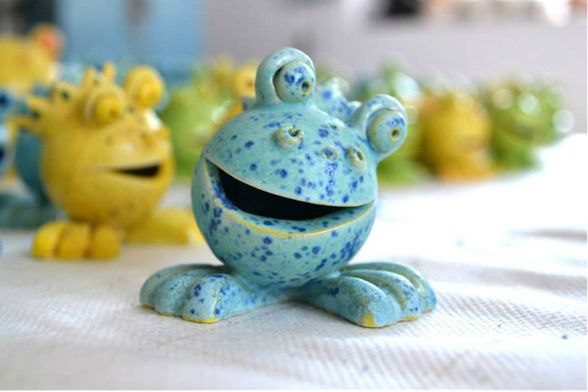 Vesele žabice zaštitni su znak ateljea Valkaj