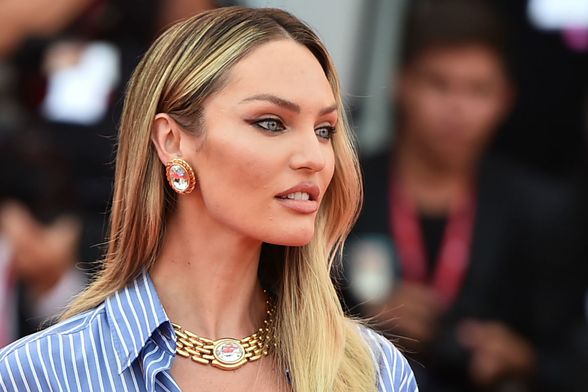 Candice Swanepoel na crvenom tepihu u Veneciji 2019.