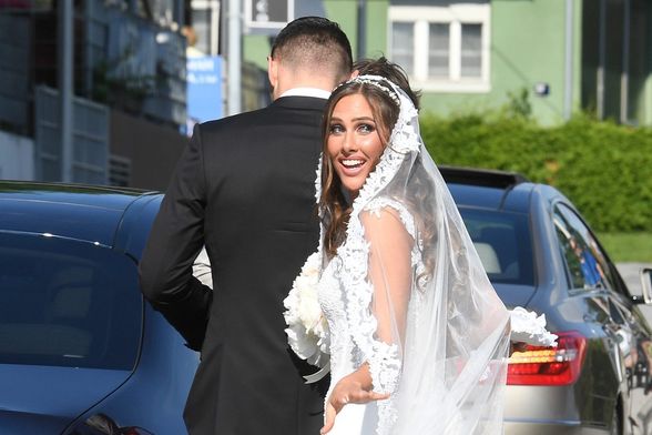 Marinela i Filip Hrgović vjenčali su se 1. lipnja 2019. u župnoj crkvi Svih Svetih u Sesvetama - 5