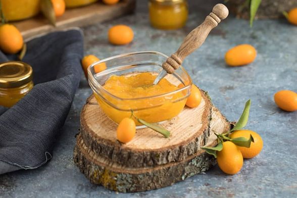 Džem od manga i citrusa sa džinom